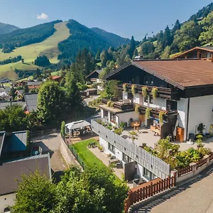 pension-vier-jahreszeiten.saalbachhinterglemmhotels.com/